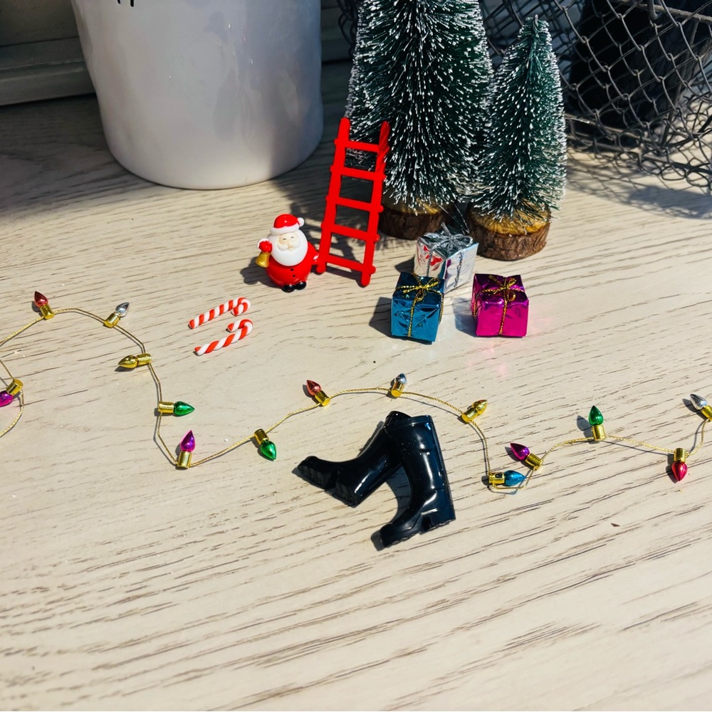 Doll House or Fairy Door Christmas Set - Picture 7 of 11